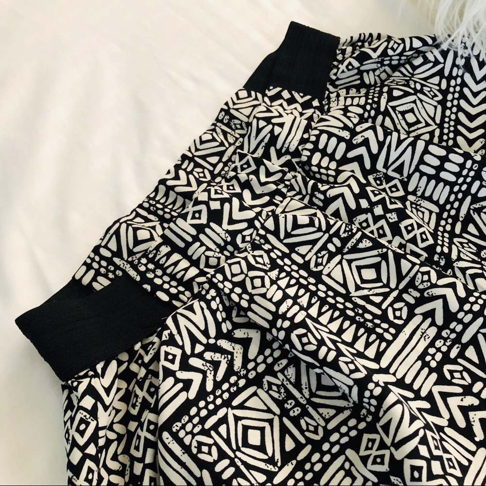 Pants - Picture 3 of 4